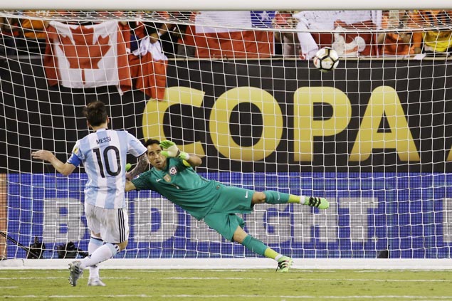 Chile beats Argentina to retain Copa title as Lionel Messi misses in penalty shootout
