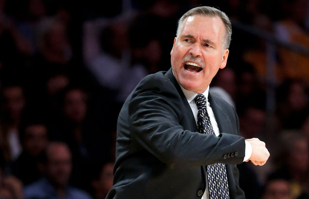 Mike D'Antoni agrees to 4-year deal as coach of Houston Rockets, says source