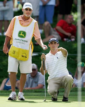 Caddies sue PGA Tour over unpaid endorsements, wearing bibs with sponsor logos