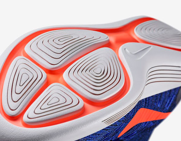 A football-boot inspired running shoe: LunarEpic Flyknit