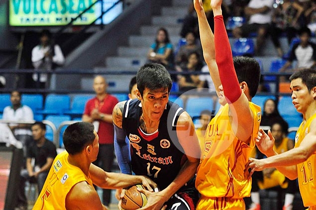 Almazan leads NCAA statistical points race