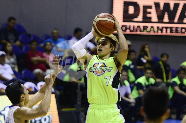 Double celebration for former FEU star Terrence Romeo as GlobalPort nips NLEX