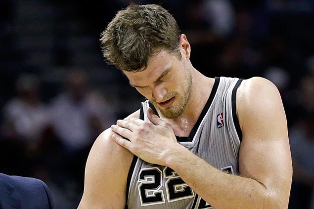 Spurs' Tiago Splitter out 3-5 weeks with sprained shoulder