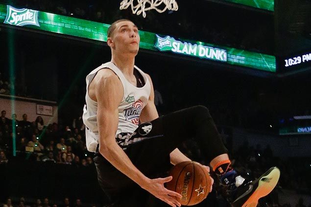 Zach Lavine out for the season with torn ACL