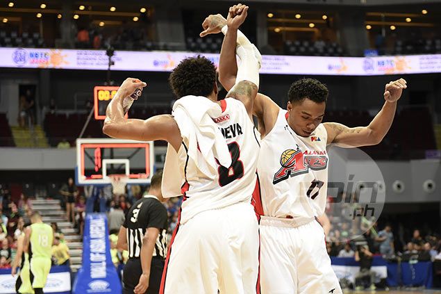 #WeNotMe mantra on display as Alaska players help defray hefty fines on Abueva, Manuel