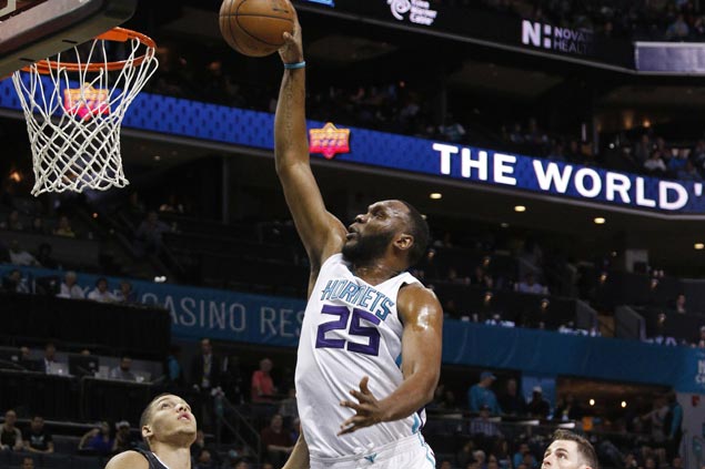 Hornets swarm Magic to post best regular season finish in 16 years