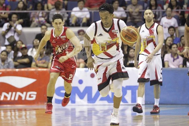Alex Cabagnot cites backourt partner Chris Ross as San Miguel's unsung hero in Game Two win