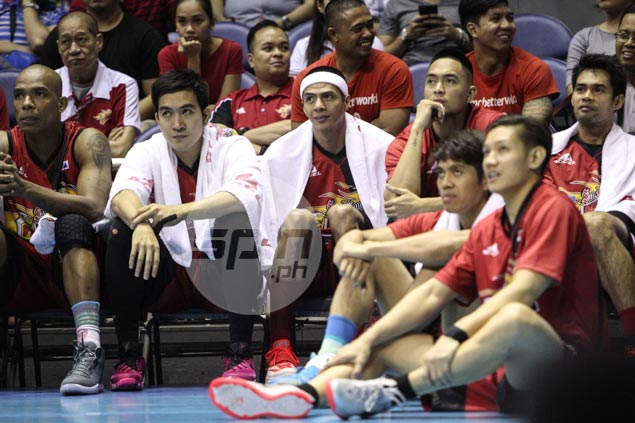 Arwind Santos sits out game but hardly worried: 'Yung team namin parang Marvel: maraming hero'