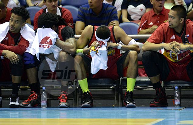 Leo Austria gagged, Arwind Santos at a loss as San Miguel off to ominous start