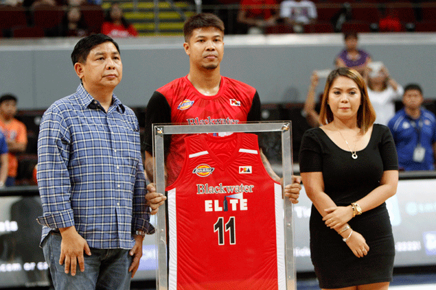 Blackwater gives tribute to late player Gilbert Bulawan after retiring jersey no. 11