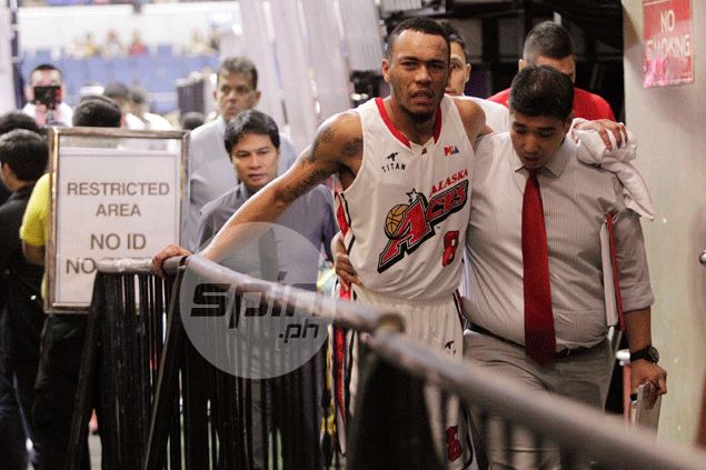 Alaska injury jinx strikes again as Calvin Abueva hurts ankle not once but twice