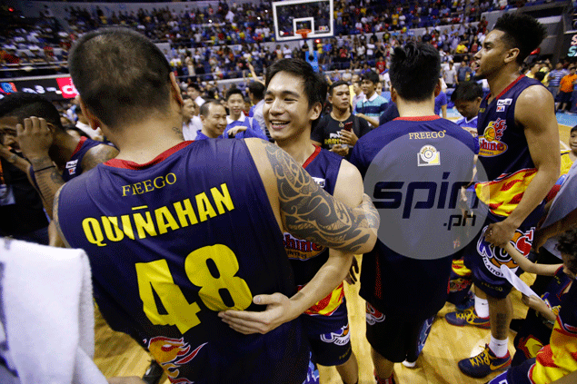 'Overwhelming joy' as new-dad Chris Tiu, wife welcome baby Amanda Claire
