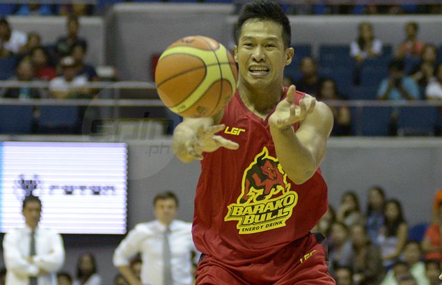 Rookie Stanley Pringle learning the ropes from new GlobalPort teammate Denok Miranda