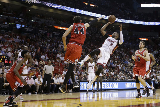Hurt feelings led to self-proclaimed #HeatLifer Dwyane Wade moving back to Chicago