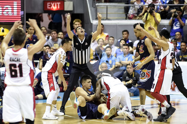 Rain or Shine can't be denied, beats Alaska in Game 6 for first PBA title in four years