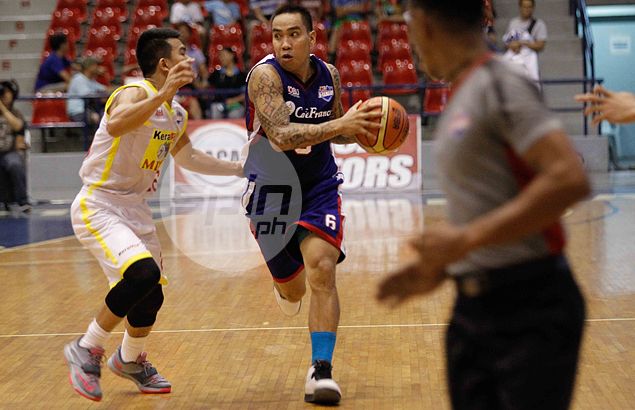 Former KIA guard Eloy Poligrates returns to help Cafe France beat Keramix and move closer to D-League semis