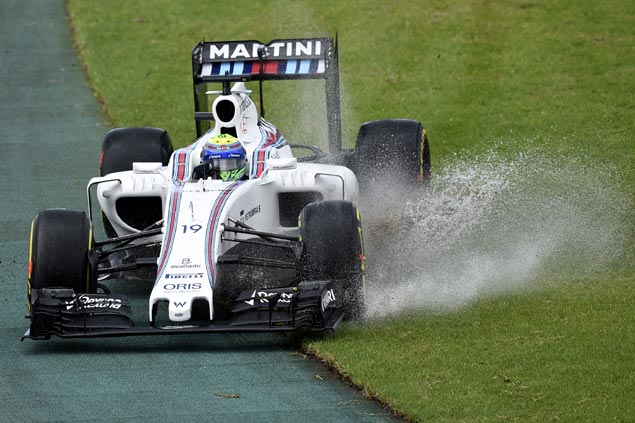 Lewis Hamilton logs fastest time in wet opening practice at Australian Formula One GP