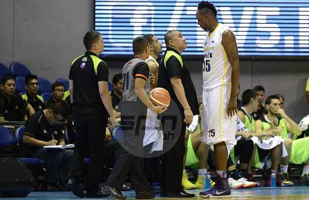 GlobalPort coach Jarencio plays down sideline spat with Douthit: 'Konting kilitian lang'