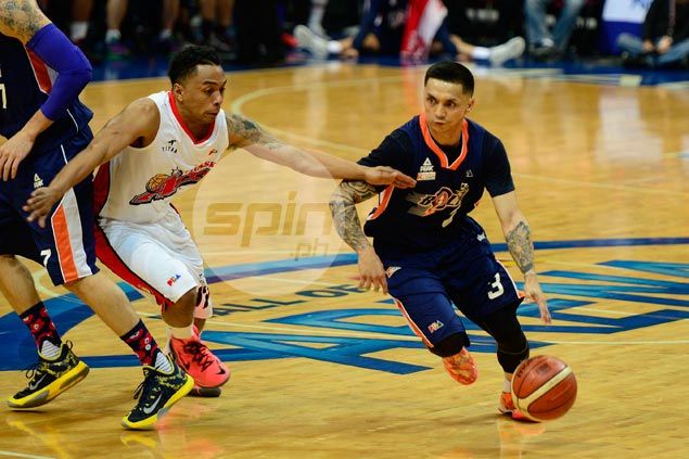 Jimmy Alapag would trade latest assists milestone for Meralco wins - anytime