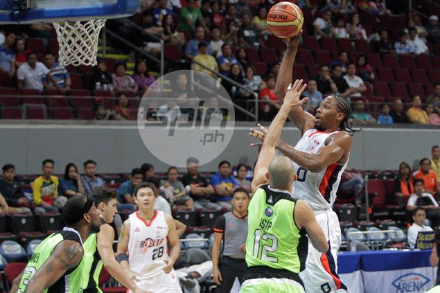 Meralco still clueless on when injured import Josh Davis can play