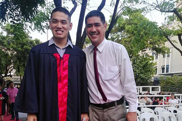 BIG DAY: Alas family attends Kevin graduation before father and son clash in crunch PBA match