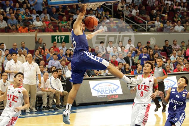Kiefer Ravena does it again as Ateneo repeats over UE to regain UAAP solo lead