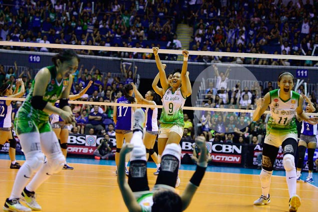 La Salle Lady Spikers put end to Ateneo 24-game win run in emphatic fashion