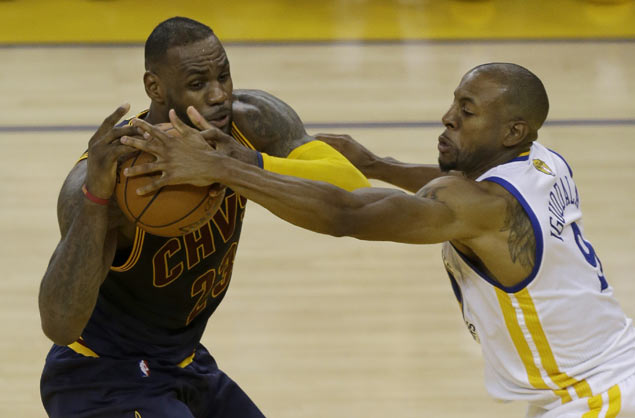 Frustrated LeBron James rues Cavs turnovers, inability to stop Warriors super subs