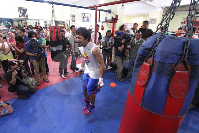 Pacquiao eases fears of getting injured playing basketball ahead of Mayweather fight: 'Alam ko naman ginagawa natin'