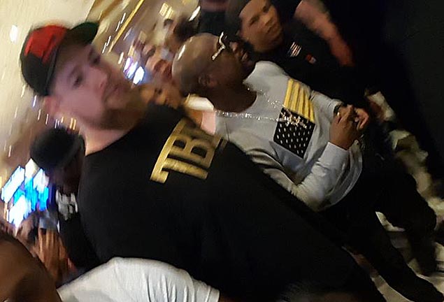 Floyd Mayweather Jr. seen at MGM premises shortly after Pacquiao-Bradley fight