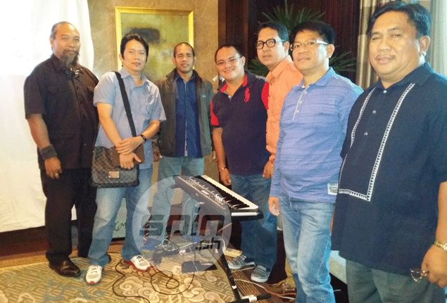 American Idol winner, pastors to sing national anthems in Pacquiao-Bradley fight