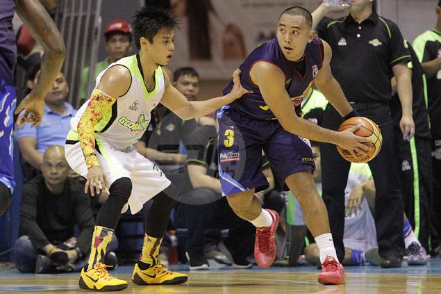 Paul Lee, Uyloan help Rain or Shine survive hail of late treys from GlobalPort's Terrence Romeo