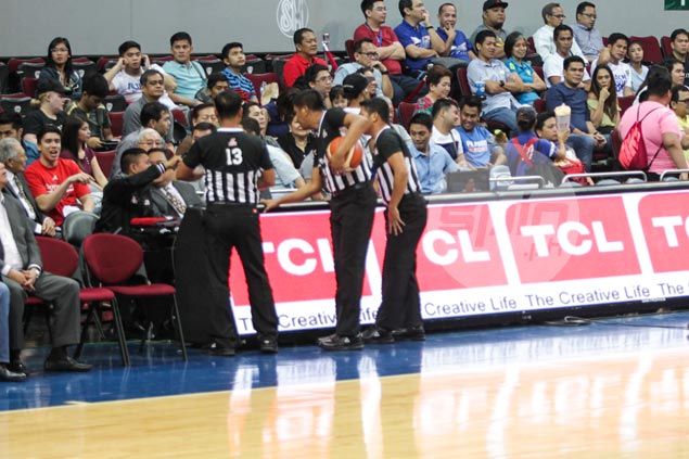 Yeng Guiao goes easy on PBA officiating, for now, following offseason innovations