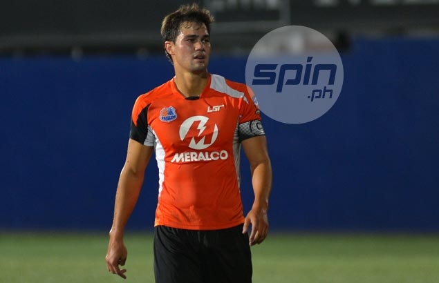 Phil Younghusband sparks Loyola Meralco to victory over titleholder Ceres-La Salle