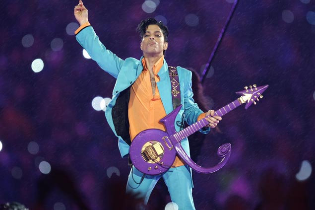 Sports world mourns passing of music legend Prince, who's also a skilled basketball player in his youth