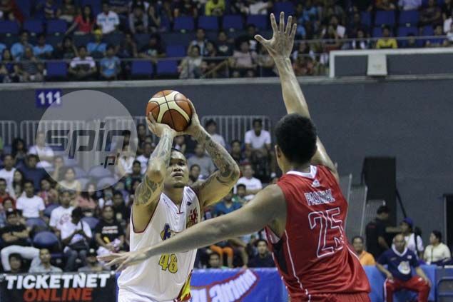 Hot streak earns JR Quinahan first Accel Player of the Week citation of PBA season