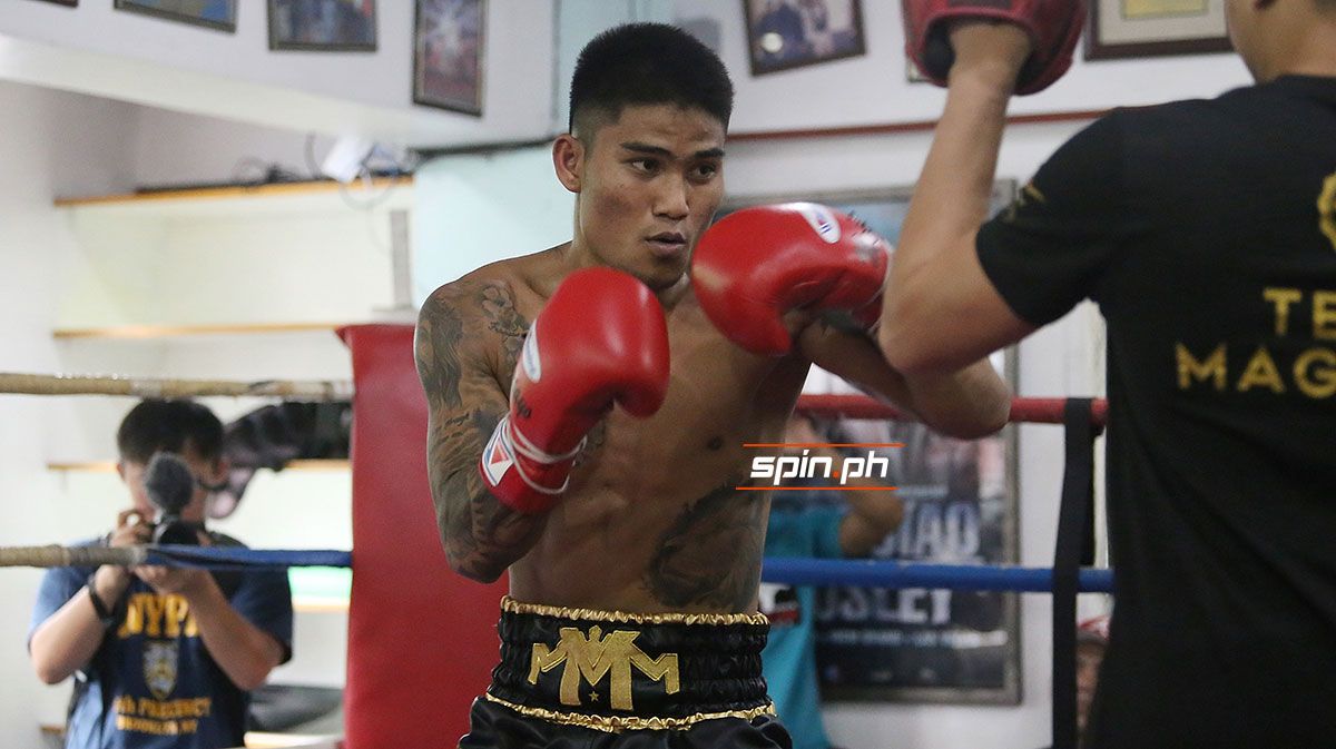 Mark Magsayo takes on dangerous Thai former world champ in latest comeback