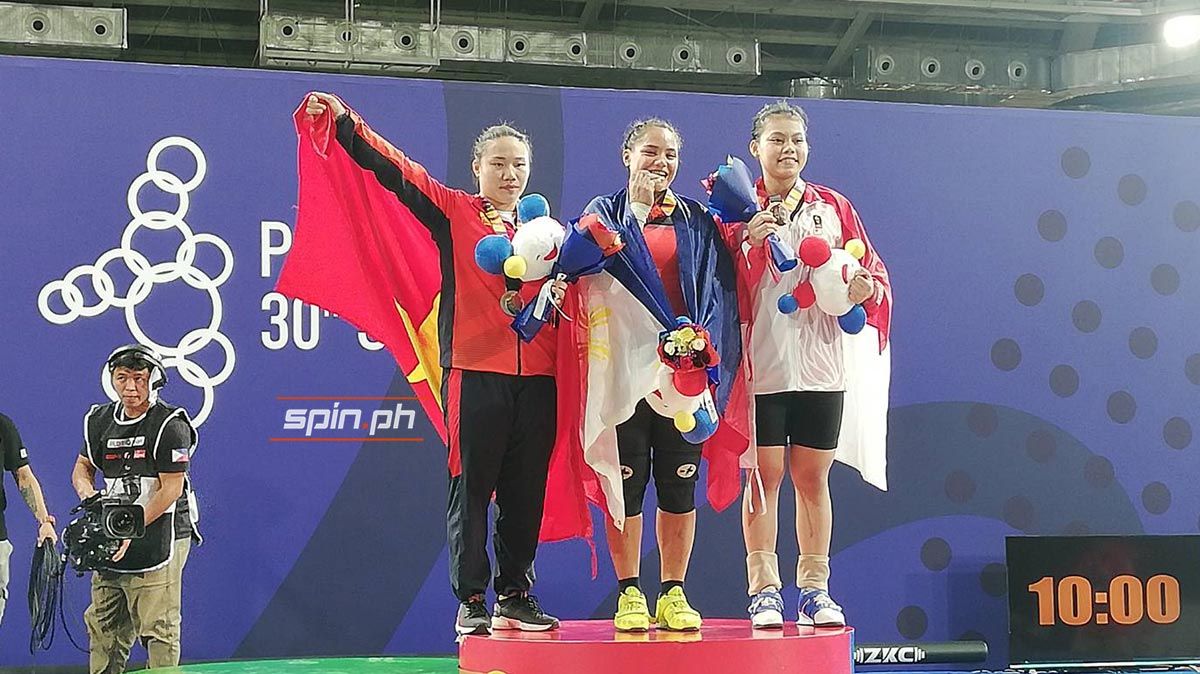 Kristel Macrohon wins second PH weightlifting gold at SEA Games