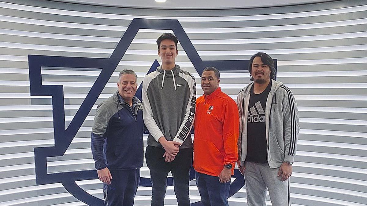 Boston College Eagles coaches meet with teen star Kai Sotto