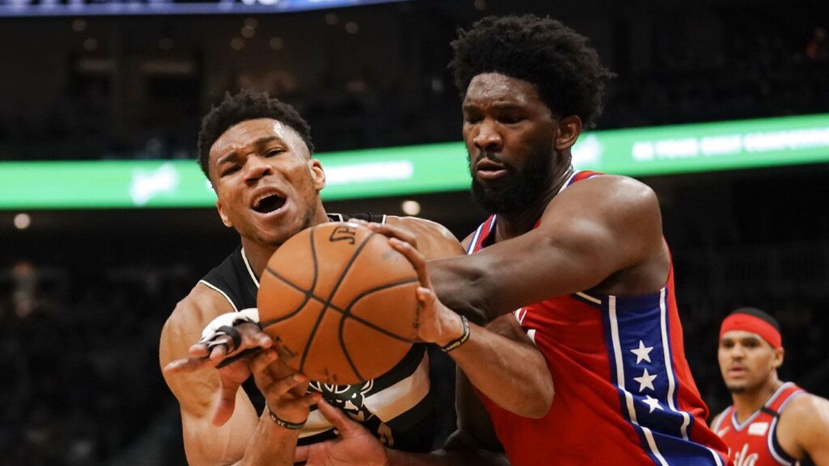 Giannis dominates as Bucks rip Sixers to stay on pace for 70 wins