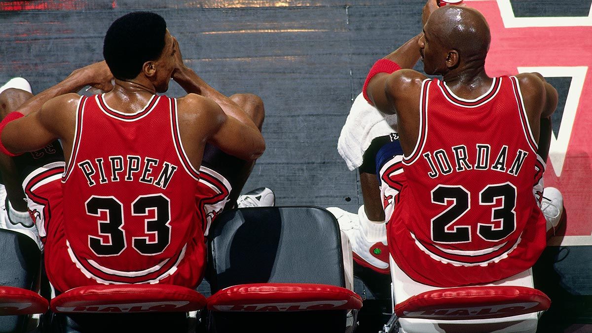 5 Times The Chicago Bulls Almost Traded Scottie Pippen: Blockbuster Deals  For Tracy McGrady And Shawn Kemp Fell Through - Fadeaway World
