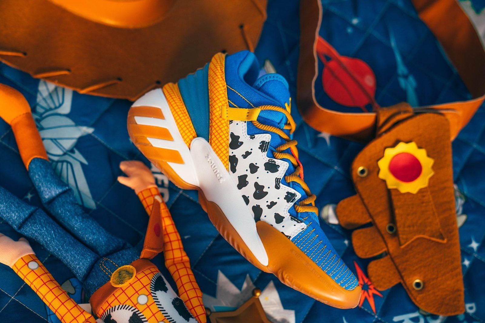 donovan mitchell toy story shoes