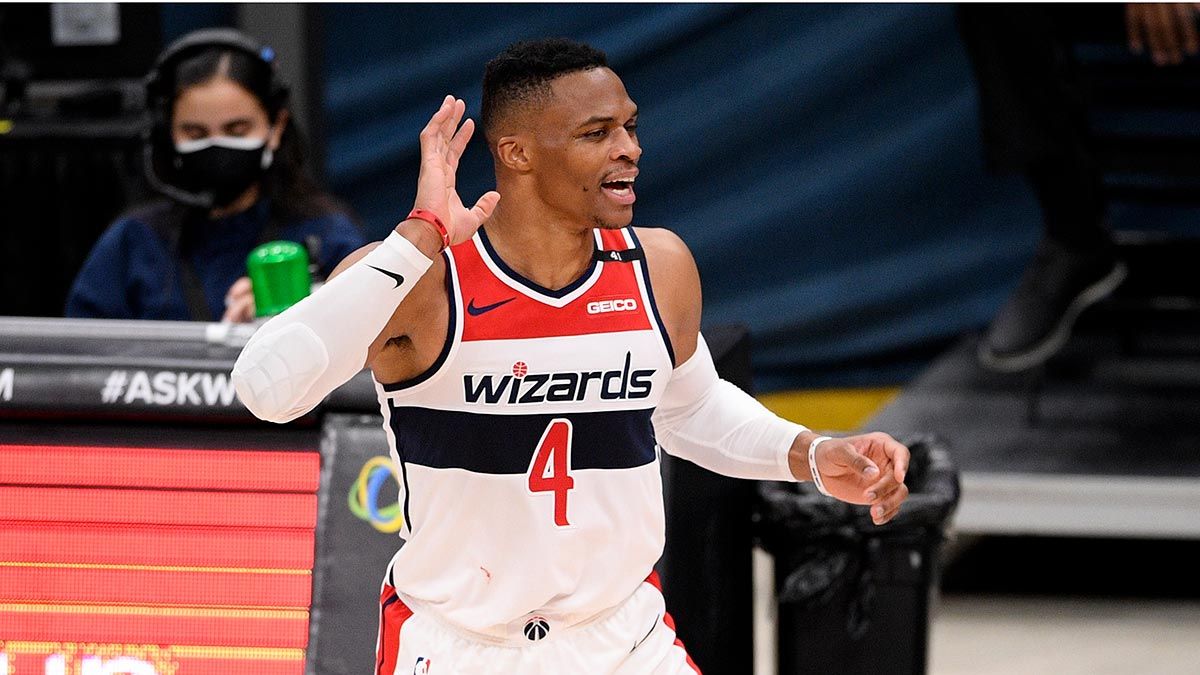 Russell Westbrook celebrating a play