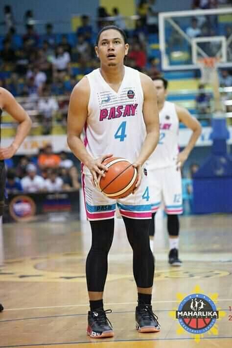 Ron Lastimosa taking a free throw while featuring for Pasay Voyager