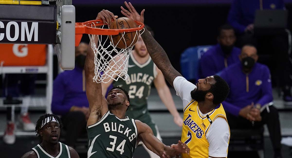 LA Lakers Woes Pile Up As Andre Drummond Limps Off Debut