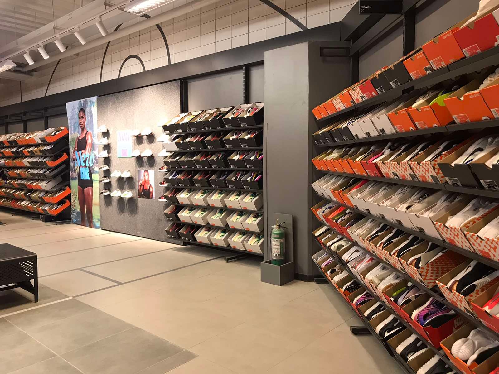 nike philippines store outlet
