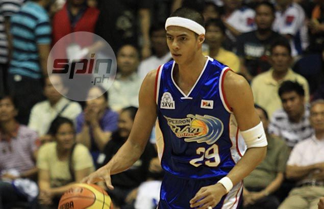 Arwind Santos joined Petron/ SMB through a trade with Air21.