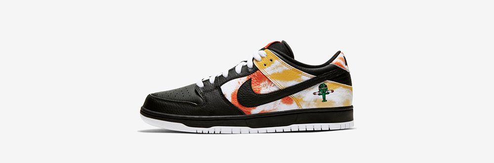 Nike SB Dunk Low 'Roswell Rayguns'