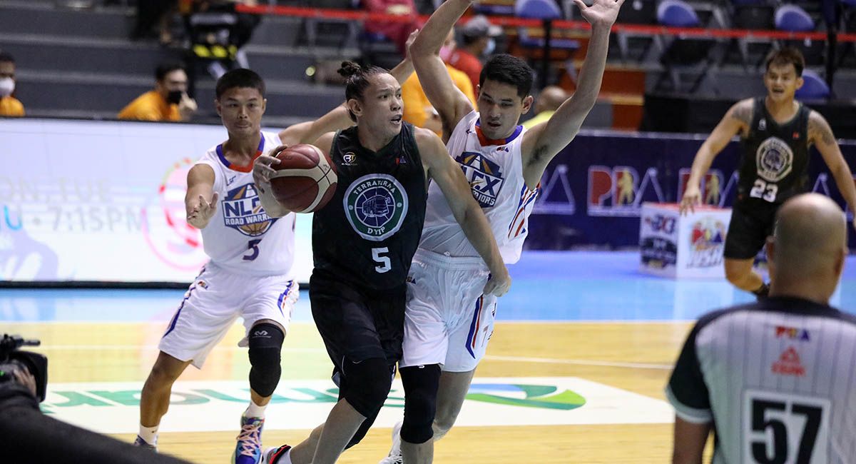 Terrafirma guard Alex Cabagnot suffered the injury in the third quarter of the game against NLEX. 