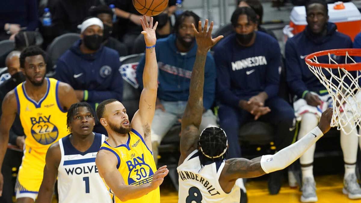 Steph Curry left-handed floater Warriors vs Timberwolves